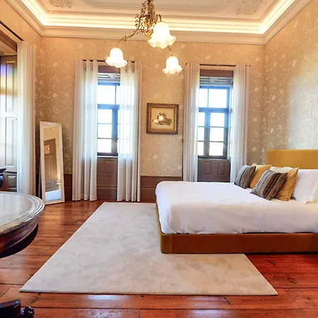 Calista Villa Fão